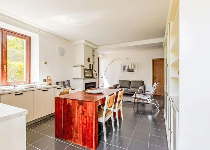 La Sostra By Interhome * Domaso